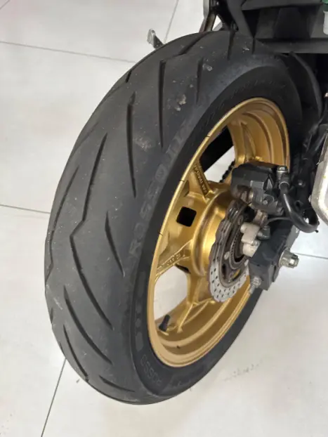KAWASAKI Z 300 ABS, Foto 2