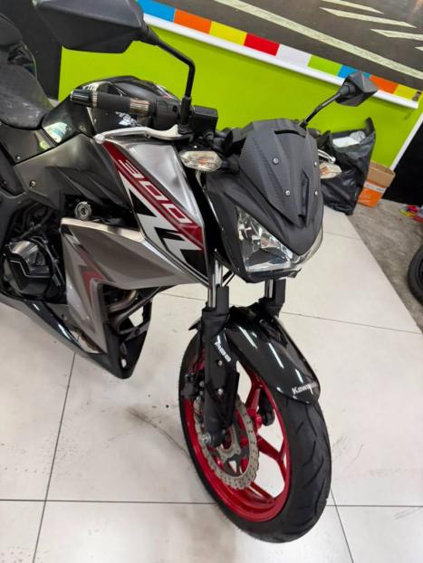 KAWASAKI Z 300 ABS, Foto 6
