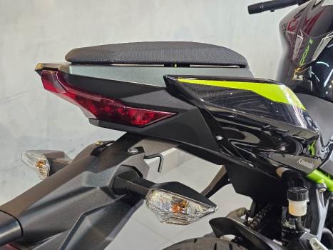 KAWASAKI Z 400 ABS, Foto 5