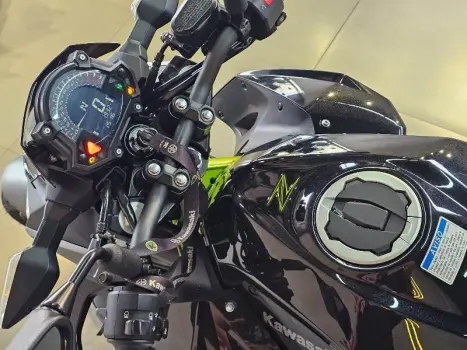 KAWASAKI Z 400 ABS, Foto 6