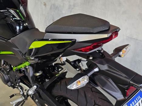 KAWASAKI Z 400 ABS, Foto 12