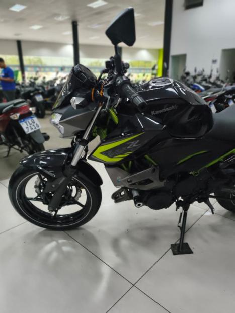 KAWASAKI Z 400 ABS, Foto 11