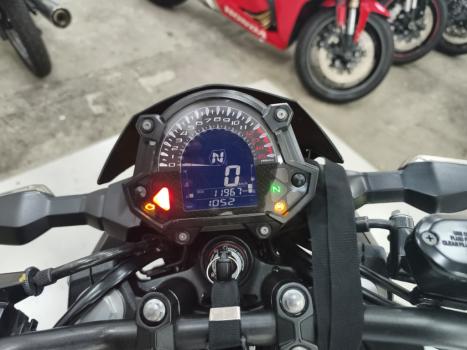 KAWASAKI Z 400 ABS, Foto 10