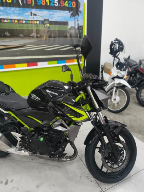 KAWASAKI Z 400 ABS, Foto 4