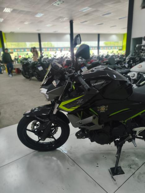 KAWASAKI Z 400 ABS, Foto 6