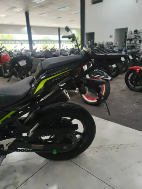 KAWASAKI Z 400 ABS, Foto 11