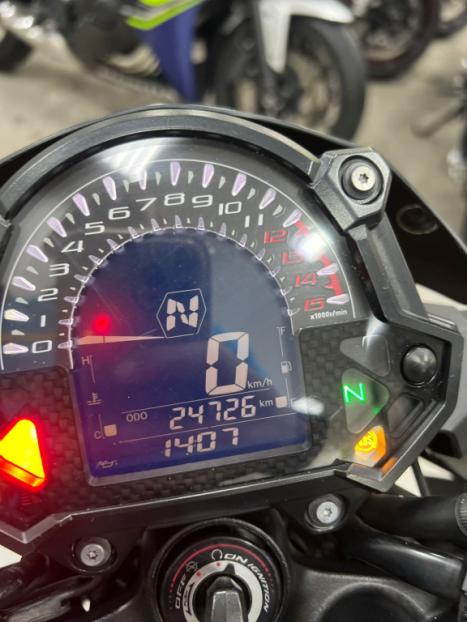 KAWASAKI Z 400 ABS, Foto 6