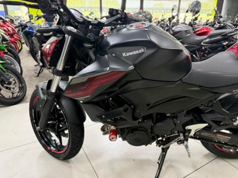 KAWASAKI Z 400 ABS, Foto 3