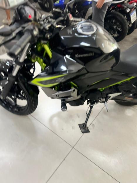 KAWASAKI Z 400 ABS, Foto 5