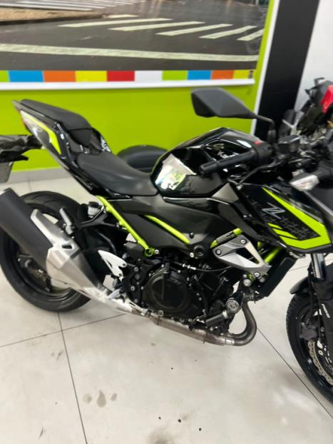 KAWASAKI Z 400 ABS, Foto 9