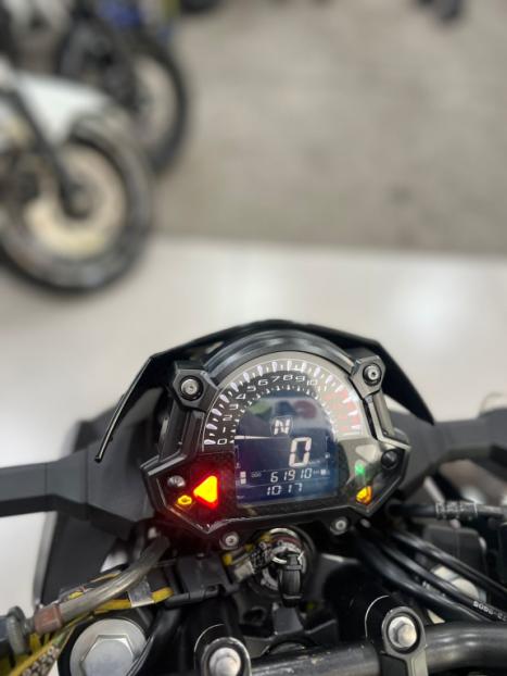 KAWASAKI Z 400 ABS, Foto 10