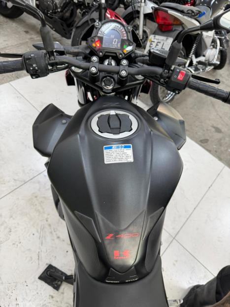 KAWASAKI Z 400 ABS, Foto 4