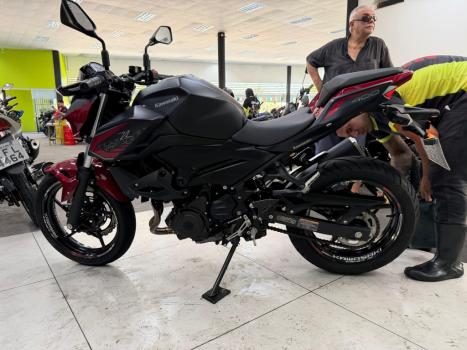KAWASAKI Z 400 ABS, Foto 8