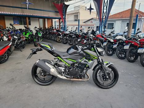 KAWASAKI Z 400 ABS, Foto 1