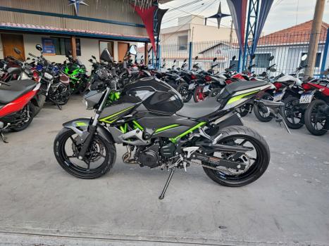 KAWASAKI Z 400 ABS, Foto 3