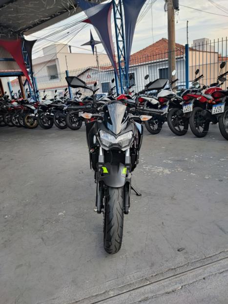 KAWASAKI Z 400 ABS, Foto 4