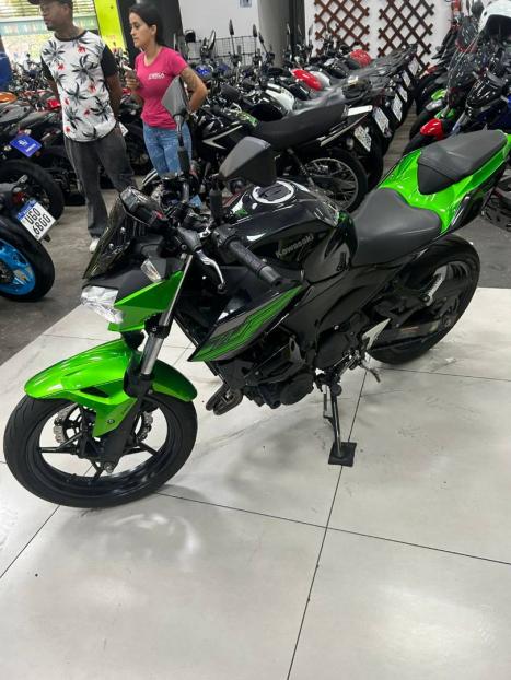 KAWASAKI Z 400 ABS, Foto 2