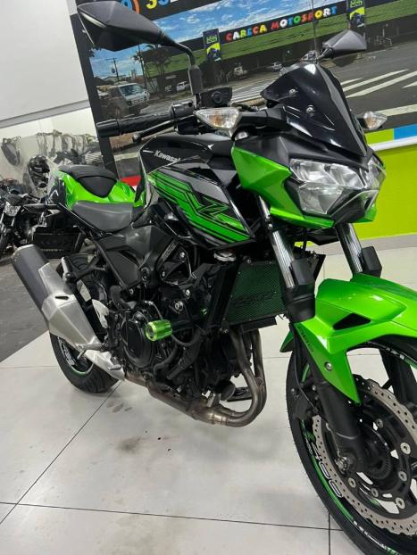 KAWASAKI Z 400 ABS, Foto 3
