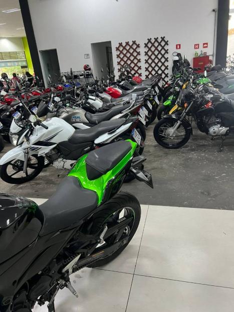 KAWASAKI Z 400 ABS, Foto 8
