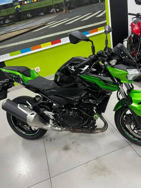 KAWASAKI Z 400 ABS, Foto 14