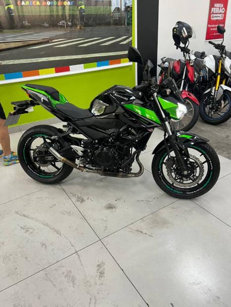 KAWASAKI Z 400 ABS, Foto 1