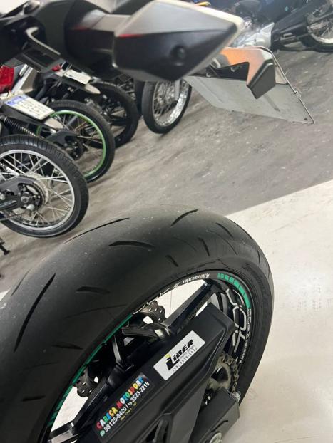 KAWASAKI Z 400 ABS, Foto 3