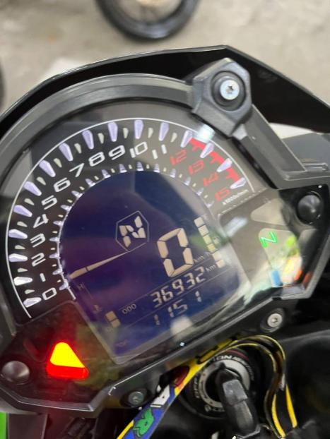 KAWASAKI Z 400 ABS, Foto 6