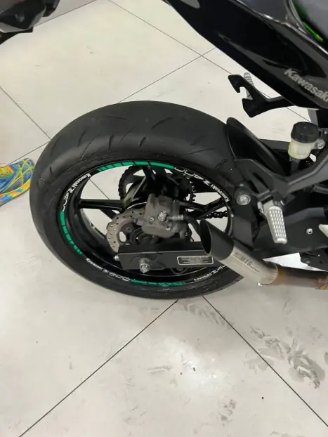 KAWASAKI Z 400 ABS, Foto 11