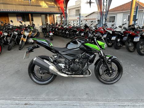 KAWASAKI Z 400 ABS, Foto 1
