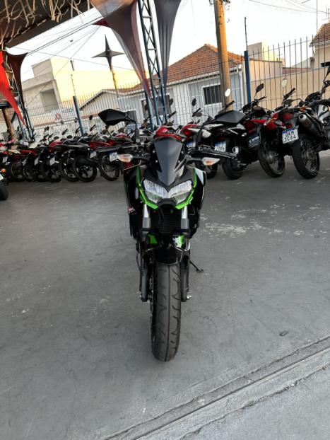 KAWASAKI Z 400 ABS, Foto 2