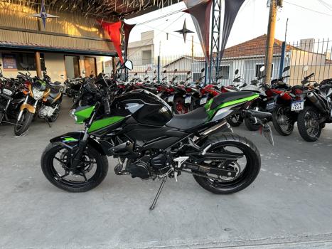 KAWASAKI Z 400 ABS, Foto 3