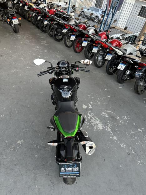 KAWASAKI Z 400 ABS, Foto 6