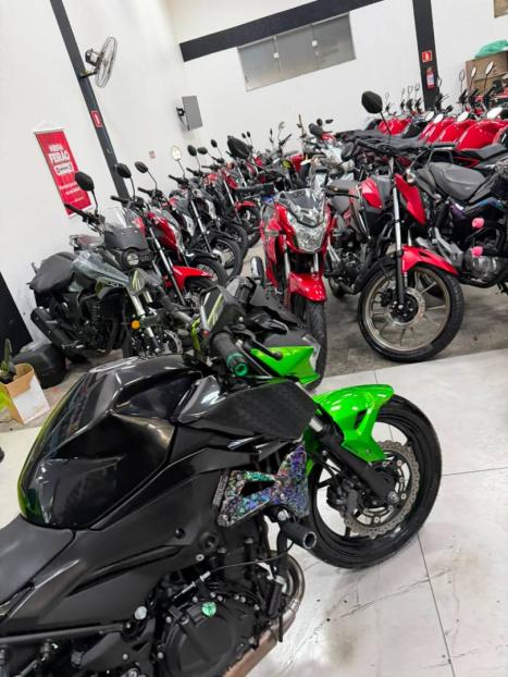 KAWASAKI Z 400 ABS, Foto 6