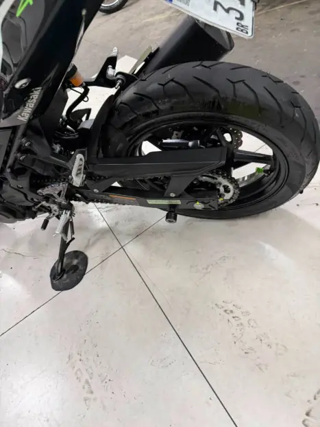 KAWASAKI Z 400 ABS, Foto 14