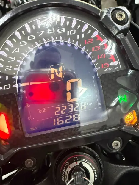 KAWASAKI Z 400 ABS, Foto 16
