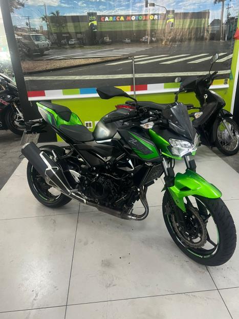 KAWASAKI Z 400 ABS, Foto 1