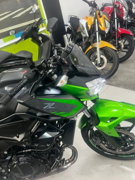 KAWASAKI Z 400 ABS, Foto 8