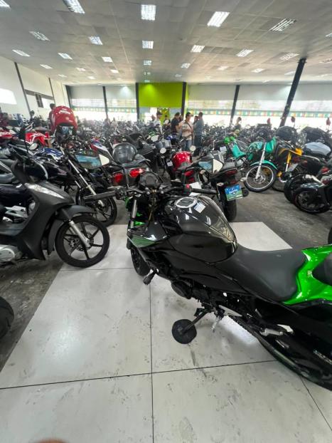 KAWASAKI Z 400 ABS, Foto 5