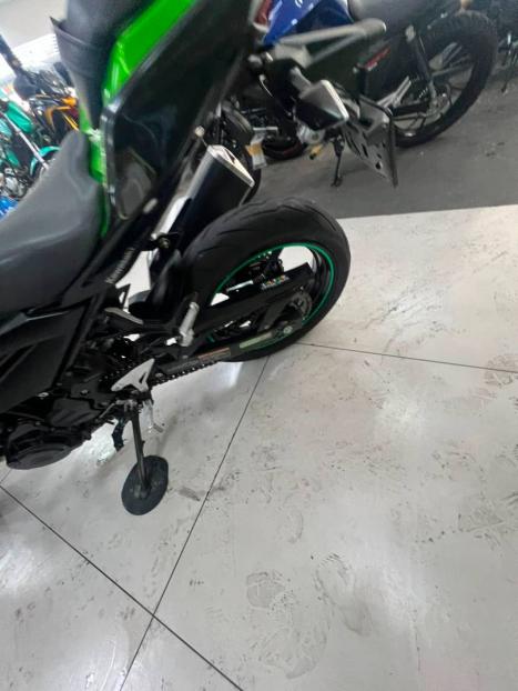 KAWASAKI Z 400 ABS, Foto 6