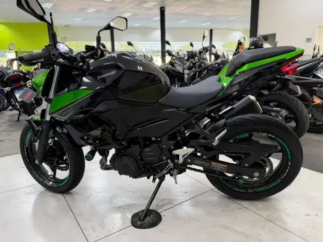 KAWASAKI Z 400 ABS, Foto 10