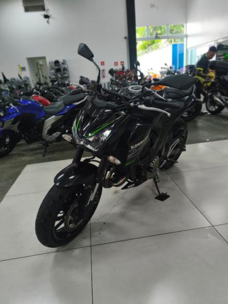 KAWASAKI Z 800 , Foto 6