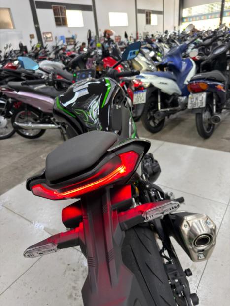 KAWASAKI Z 900 ABS, Foto 4