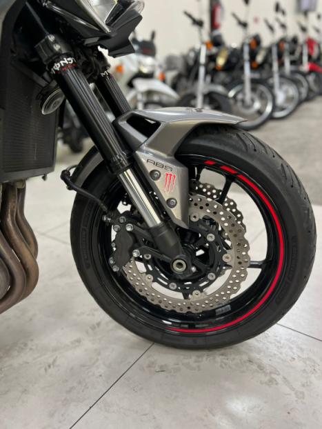 KAWASAKI Z 900 ABS, Foto 6