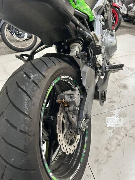 KAWASAKI Z 900 ABS, Foto 4