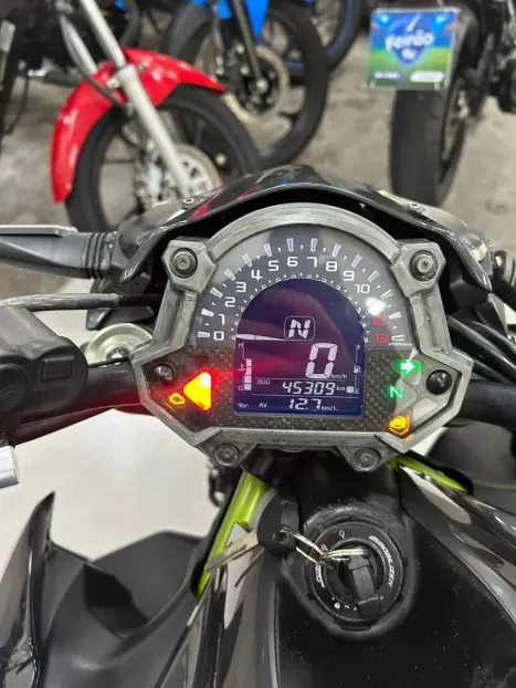 KAWASAKI Z 900 ABS, Foto 3