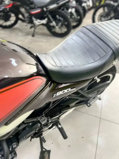 KAWASAKI Z 900 RS, Foto 12