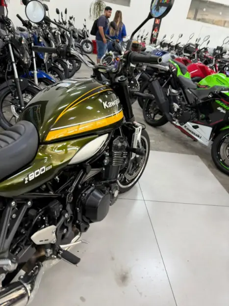 KAWASAKI Z 900 RS, Foto 5