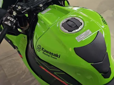 KAWASAKI ZX 10 R NINJA, Foto 15