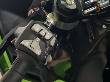 KAWASAKI ZX 10 R NINJA, Foto 16