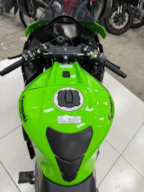 KAWASAKI ZX 10 R NINJA, Foto 5